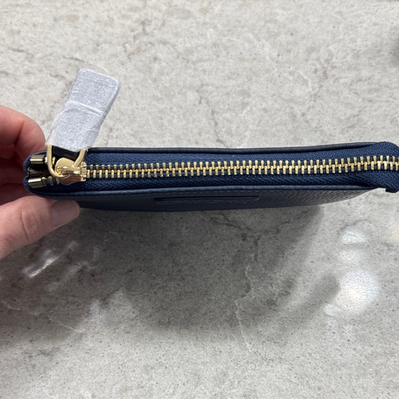 Pom Pom Chelsea Coin Leather Purse with Gold Accents - Picture 4 of 5